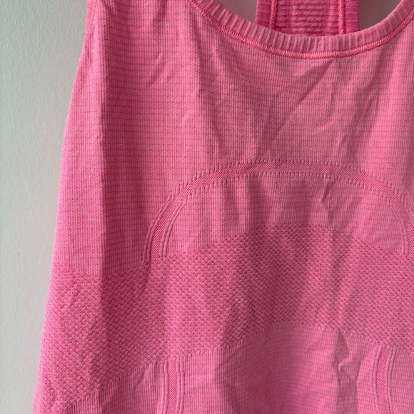 Lululemon Swiftly Tech Racerback Tank Top Pink - Size 8 Seamless Athletic top - Picture 2 of 5